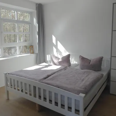 App. Weisses Haus Apartment Hohen Neuendorf Exterior photo