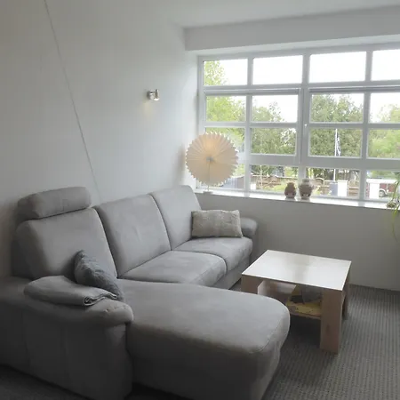 App. Weisses Haus Apartment Hohen Neuendorf Exterior photo